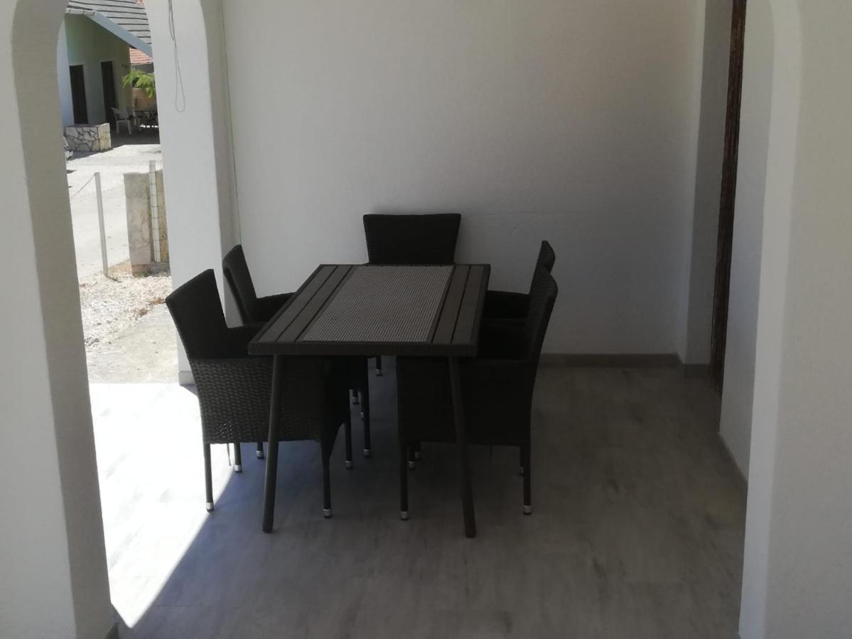 Leo Apartment Vir Ngoại thất bức ảnh